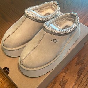 Ugg mustard seed tazz size 7